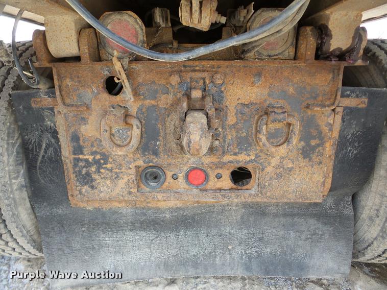 image for item DA7448 2003 Mack CL713 dump truck