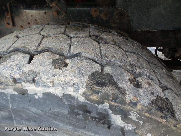 image for item DA7448 2003 Mack CL713 dump truck