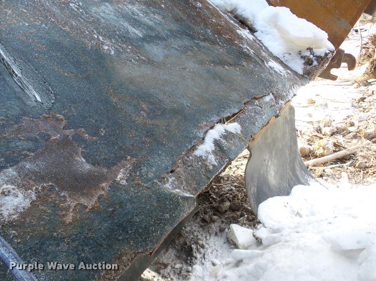 image for item DA7448 2003 Mack CL713 dump truck