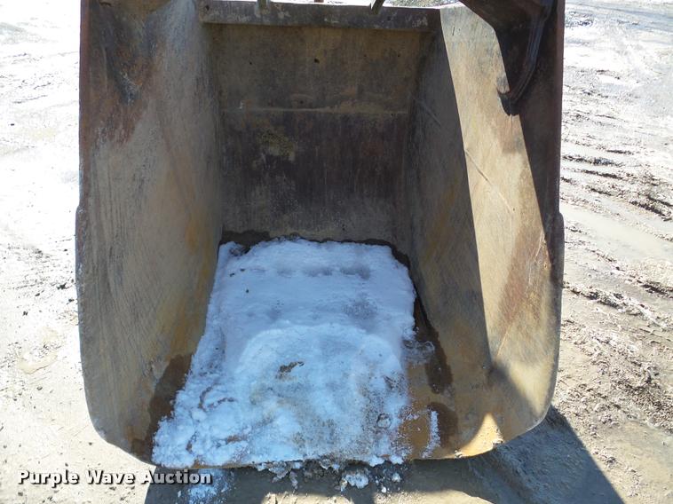 image for item DA7449 2000 Hitachi EX330LC excavator