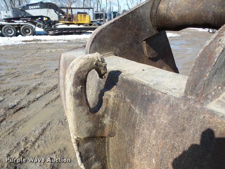 image for item DA7449 2000 Hitachi EX330LC excavator