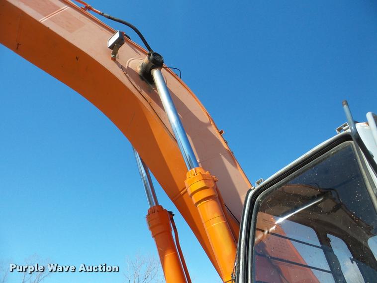 image for item DA7449 2000 Hitachi EX330LC excavator