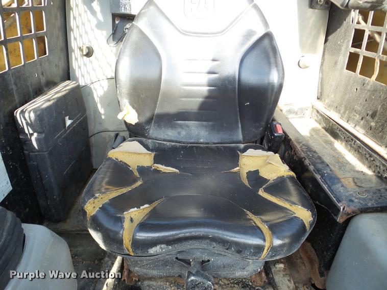 image for item DA7450 2010 Caterpillar 257B skid steer