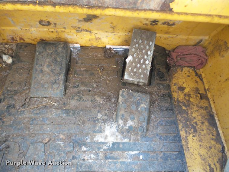 image for item DA7450 2010 Caterpillar 257B skid steer