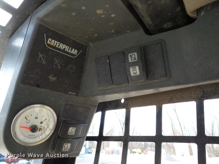 image for item DA7450 2010 Caterpillar 257B skid steer