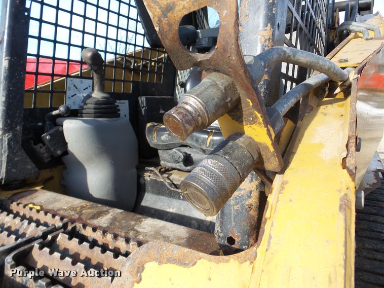 image for item DA7450 2010 Caterpillar 257B skid steer
