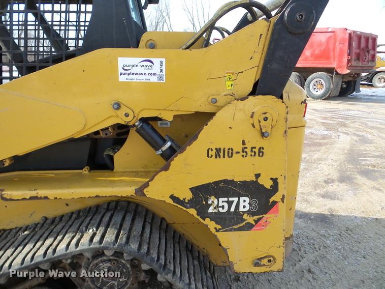 image for item DA7450 2010 Caterpillar 257B skid steer
