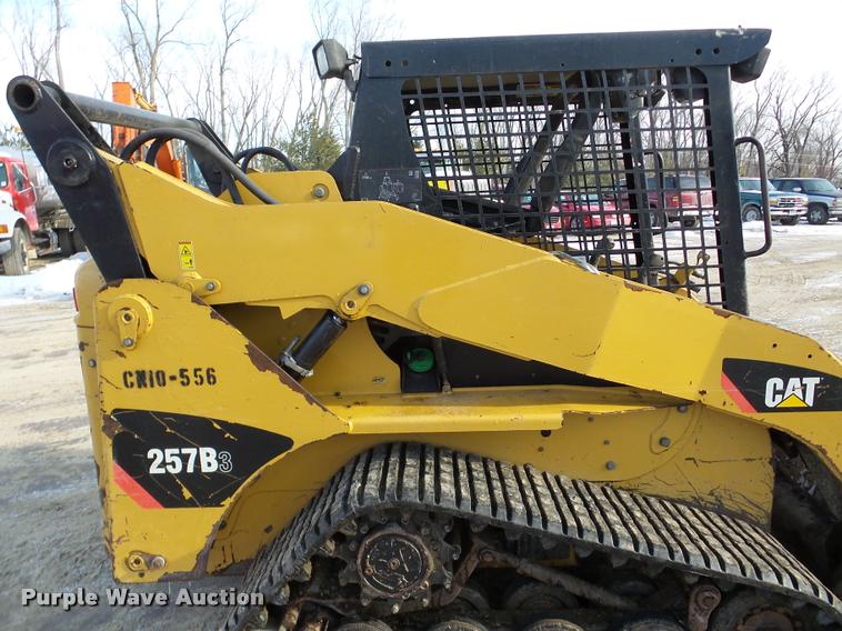 image for item DA7450 2010 Caterpillar 257B skid steer
