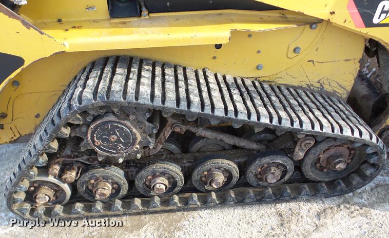 image for item DA7450 2010 Caterpillar 257B skid steer