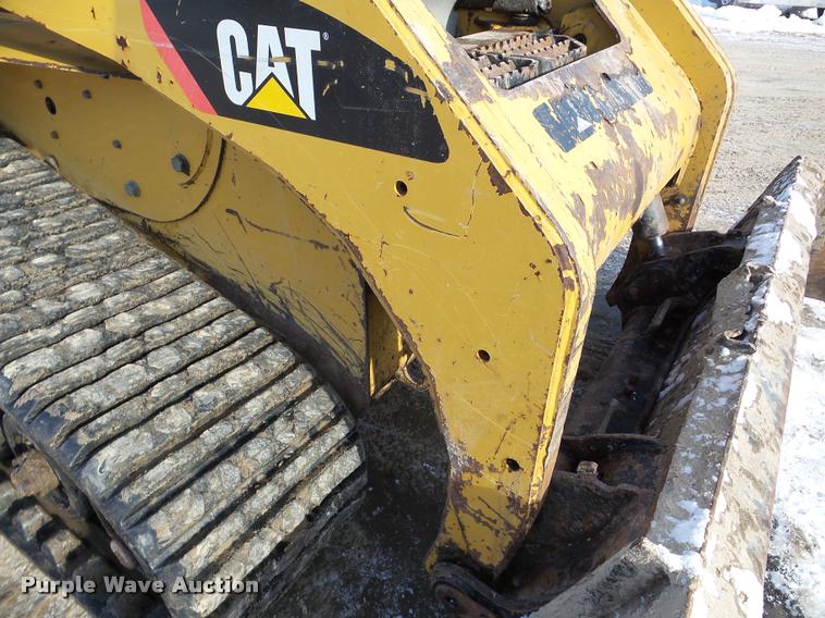 image for item DA7450 2010 Caterpillar 257B skid steer