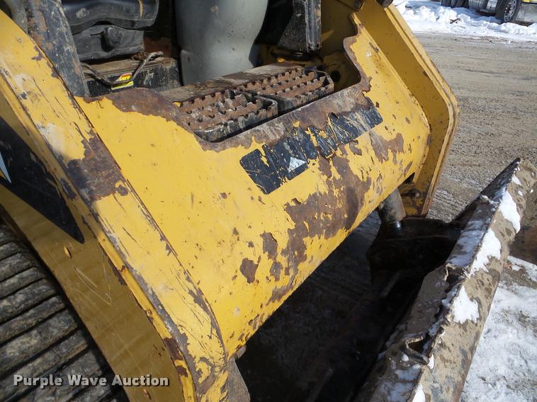 image for item DA7450 2010 Caterpillar 257B skid steer