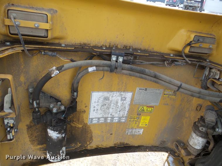 image for item DA7451 2012 Caterpillar 257B Series 3 skid steer