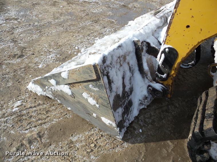 image for item DA7451 2012 Caterpillar 257B Series 3 skid steer