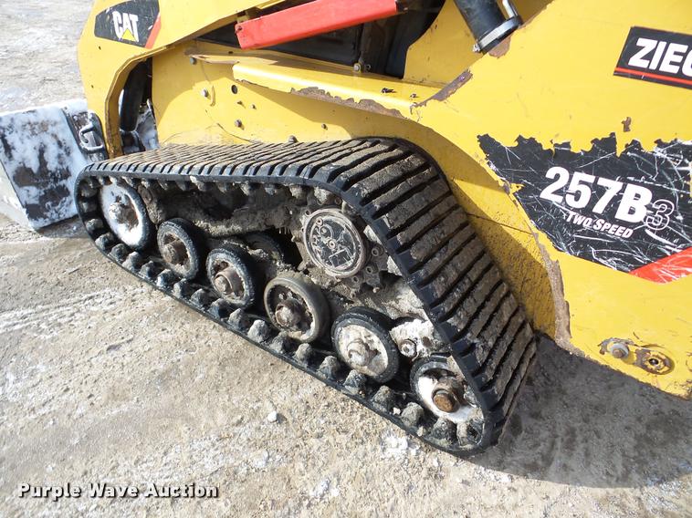 image for item DA7451 2012 Caterpillar 257B Series 3 skid steer