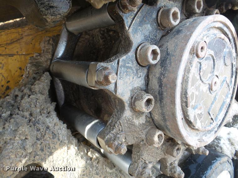 image for item DA7451 2012 Caterpillar 257B Series 3 skid steer