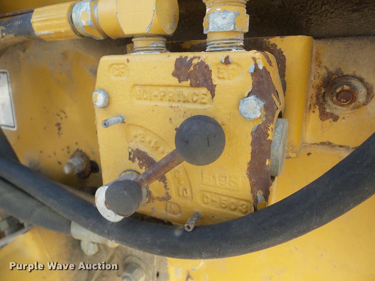 image for item DA7452 HayBuster 256 Big BaleBuster bale processor