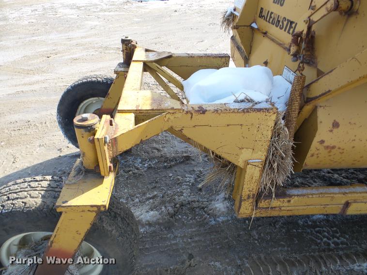 image for item DA7452 HayBuster 256 Big BaleBuster bale processor
