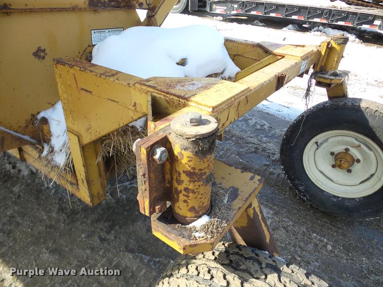 image for item DA7452 HayBuster 256 Big BaleBuster bale processor