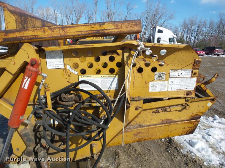 image for item DA7452 HayBuster 256 Big BaleBuster bale processor