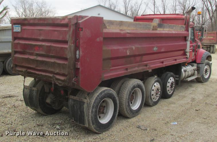 image for item DA7453 2007 Mack CTP713 dump truck