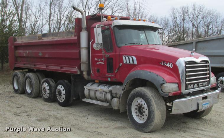 image for item DA7453 2007 Mack CTP713 dump truck