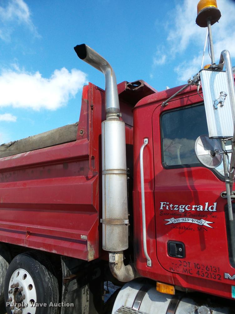 image for item DA7453 2007 Mack CTP713 dump truck