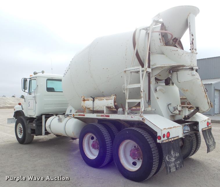 image for item DA7674 1978 Mack ready mix truck