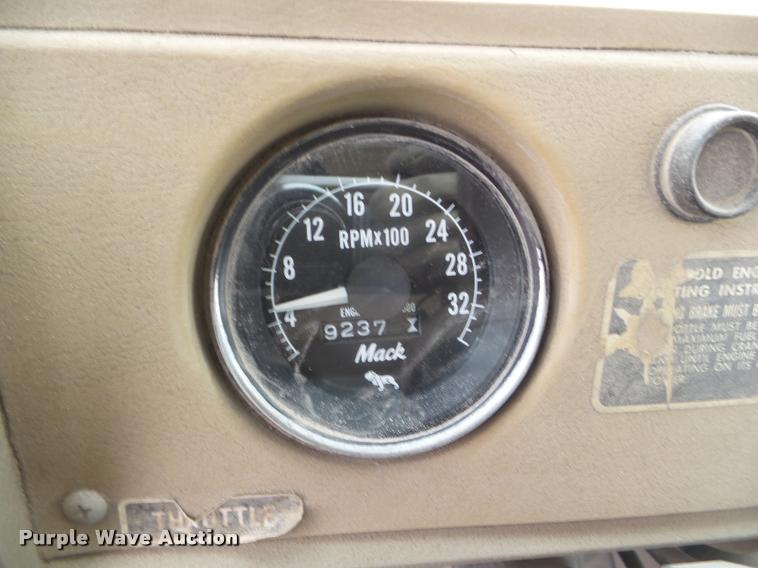 image for item DA7674 1978 Mack ready mix truck