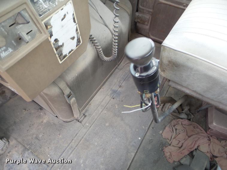 image for item DA7674 1978 Mack ready mix truck