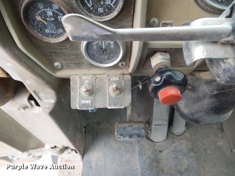 image for item DA7674 1978 Mack ready mix truck