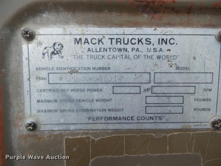 image for item DA7674 1978 Mack ready mix truck