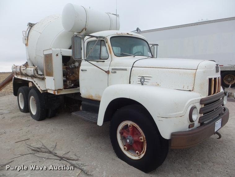 image for item DA7675 1958 International RF192 ready mix truck