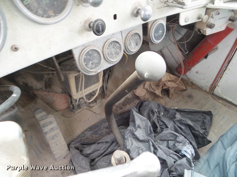 image for item DA7675 1958 International RF192 ready mix truck