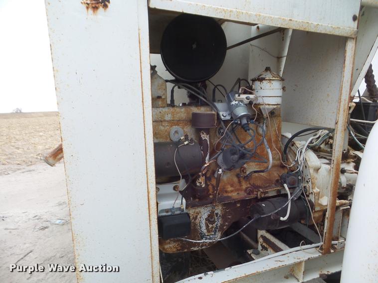 image for item DA7675 1958 International RF192 ready mix truck