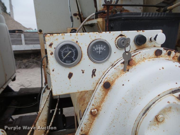 image for item DA7675 1958 International RF192 ready mix truck