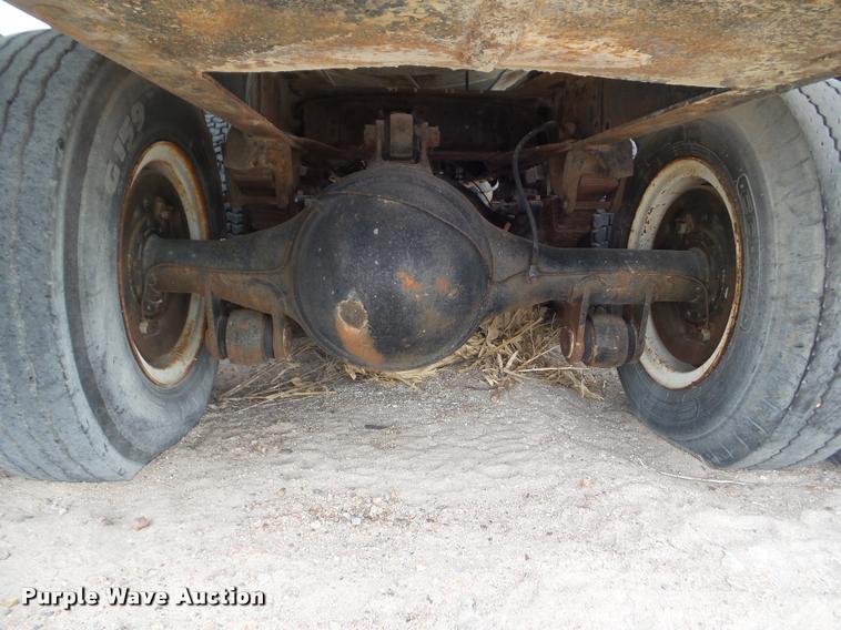 image for item DA7675 1958 International RF192 ready mix truck