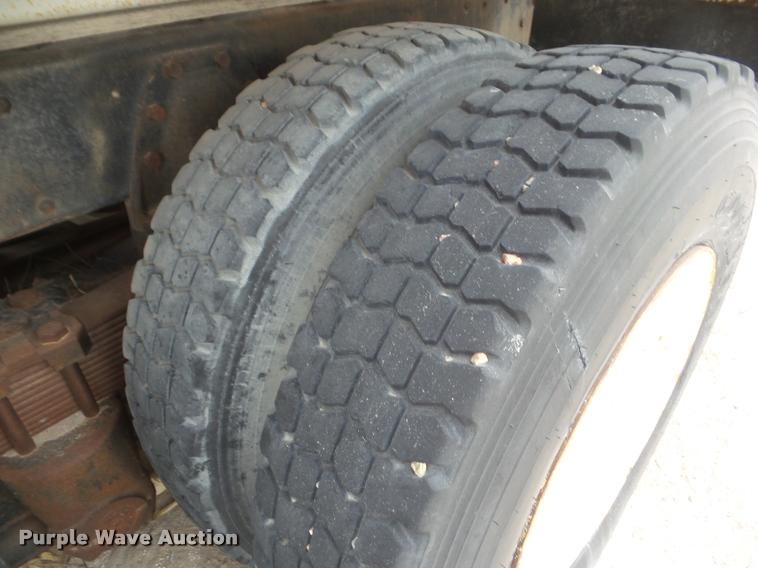 image for item DA7675 1958 International RF192 ready mix truck