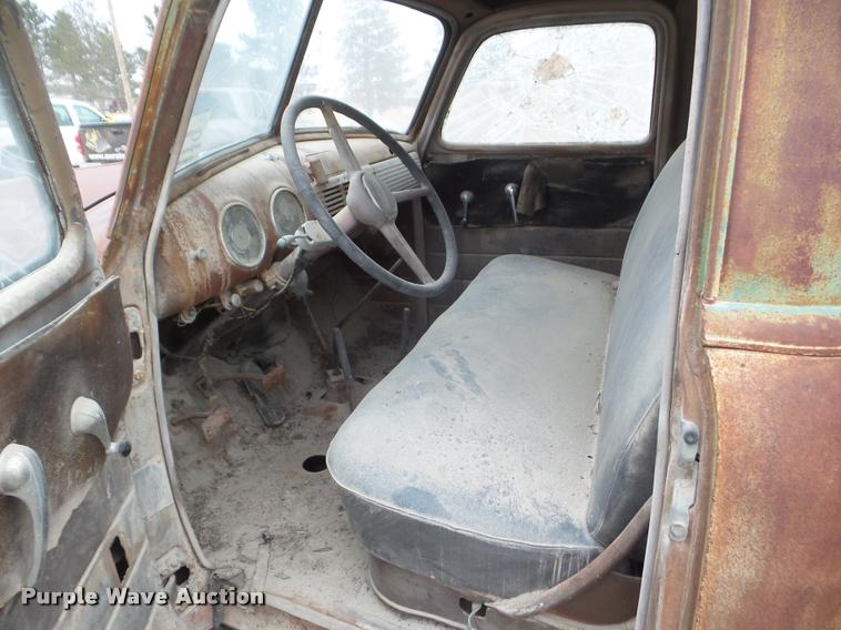 image for item DA7676 1950 Chevrolet dump truck