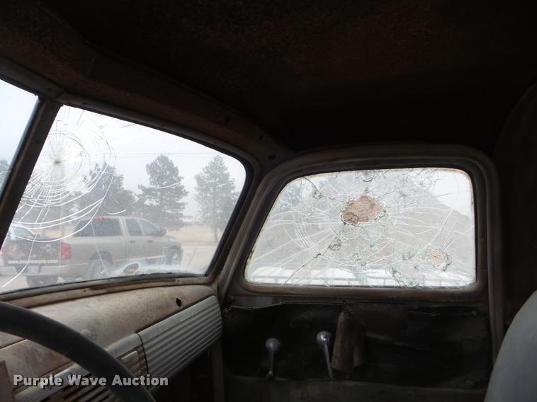 image for item DA7676 1950 Chevrolet dump truck