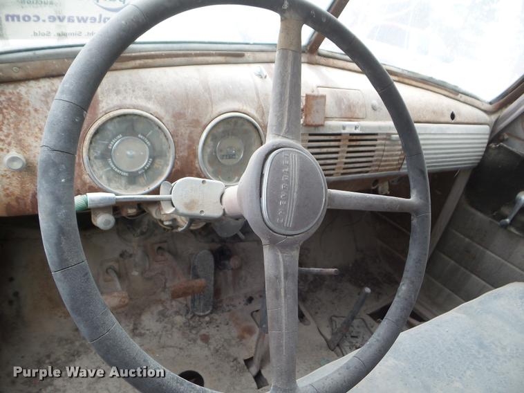 image for item DA7676 1950 Chevrolet dump truck