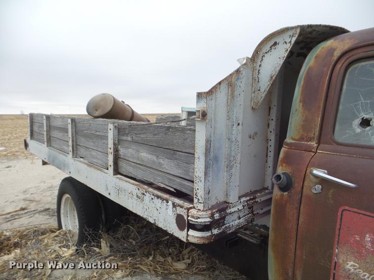 image for item DA7676 1950 Chevrolet dump truck