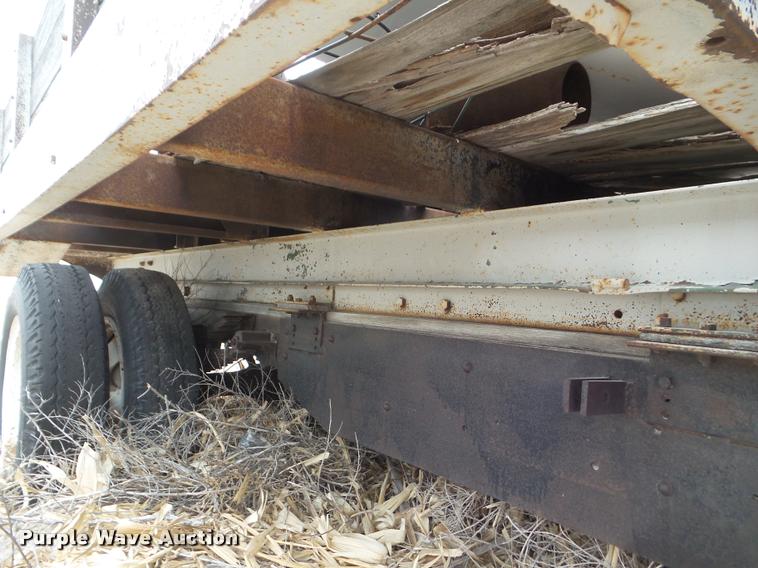 image for item DA7676 1950 Chevrolet dump truck