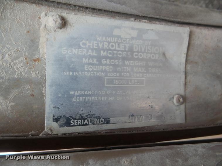 image for item DA7676 1950 Chevrolet dump truck