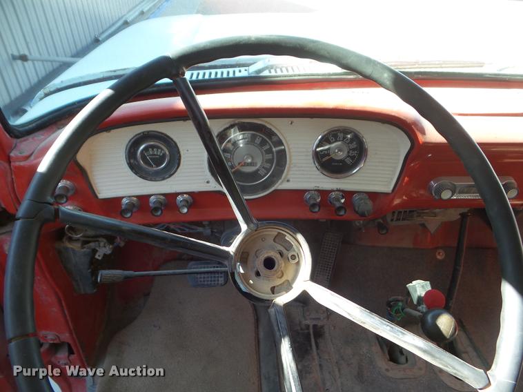 image for item DA7680 1964 Ford F800 dump truck