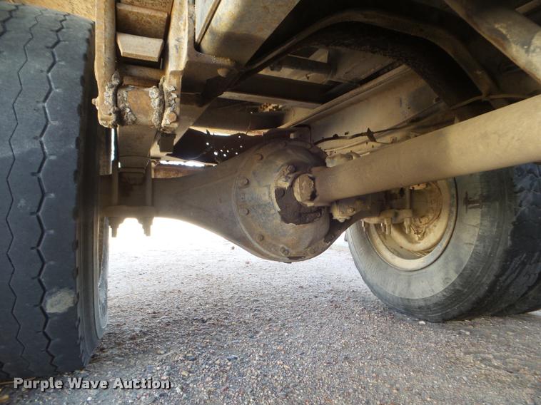 image for item DA7680 1964 Ford F800 dump truck