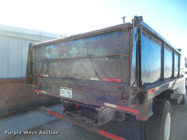 image for item DA7680 1964 Ford F800 dump truck