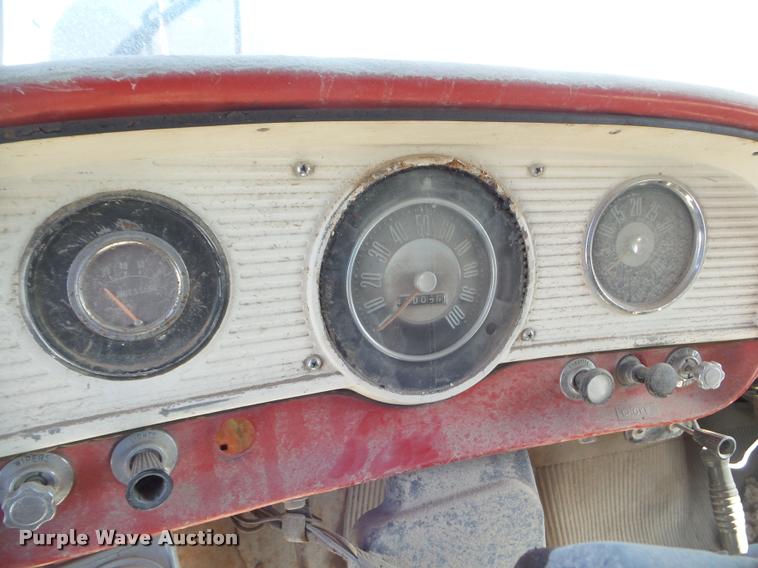 image for item DA7683 1964 Ford F800 dump truck