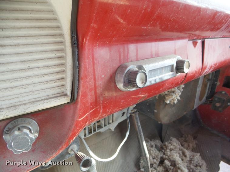 image for item DA7683 1964 Ford F800 dump truck