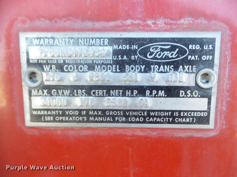 image for item DA7683 1964 Ford F800 dump truck