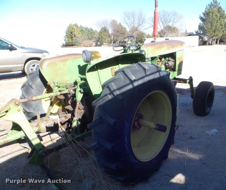 image for item DA7685 1962 John Deere 2010 tractor